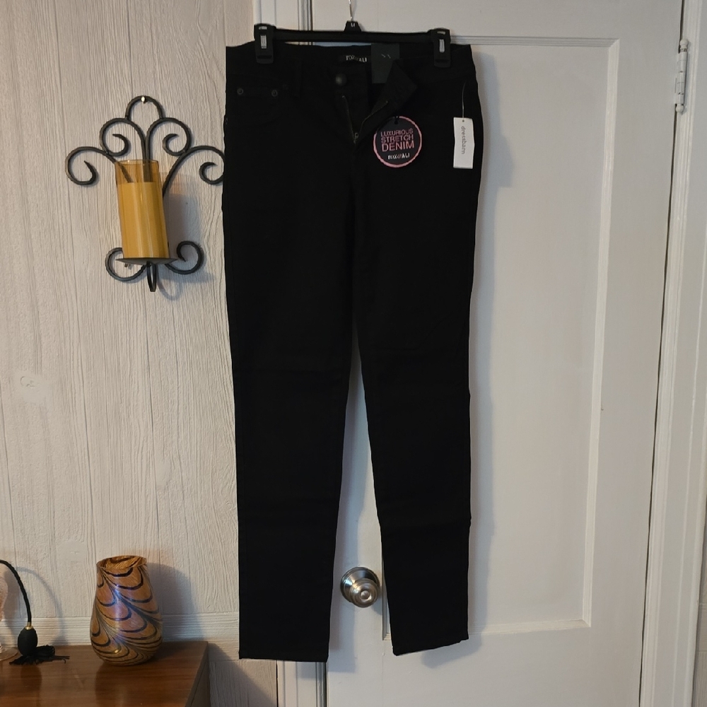 Roz & Ali Women's Black Skinny Jeans